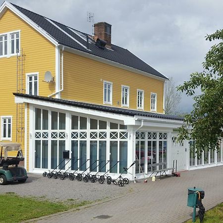 Melleruds Golfklubb Bed & Breakfast エクステリア 写真