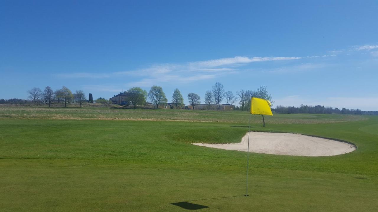 Melleruds Golfklubb Bed & Breakfast エクステリア 写真